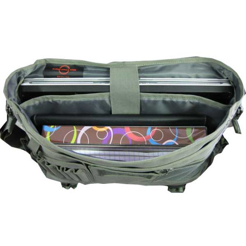 17" LAPTOP MESSENGER