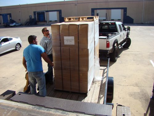 flying-circle-2014-giving-back-3.jpg flying-circle-2014-giving-back-3.jpg