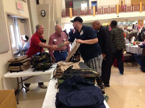 flying-circle-2014-giving-back-6.jpg flying-circle-2014-giving-back-6.jpg